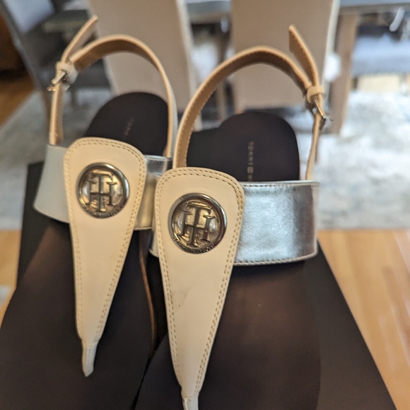 Tommy Hilfiger Sandals - Picture 2 of 5